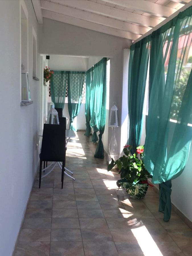 לינה וארוחת בוקר סנטה טרזה גאיורה Isademar מראה חיצוני תמונה